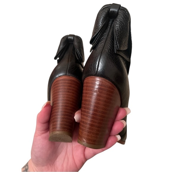 KATE SPADE Lanise Black Leather Bow Stacked Heeled Side Zip Boots Size 7M - Picture 7 of 10